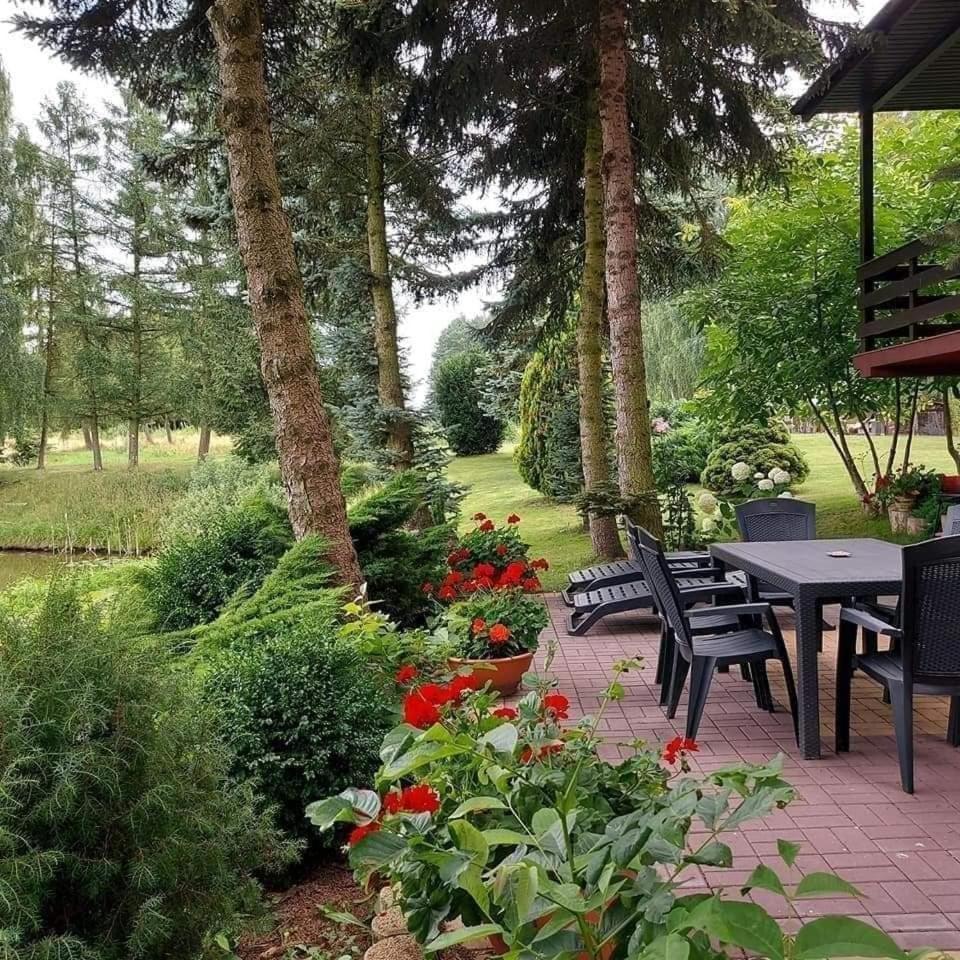 Dom Wakacyjny Z Ogromnym Ogrodem Witaszyn Exterior foto